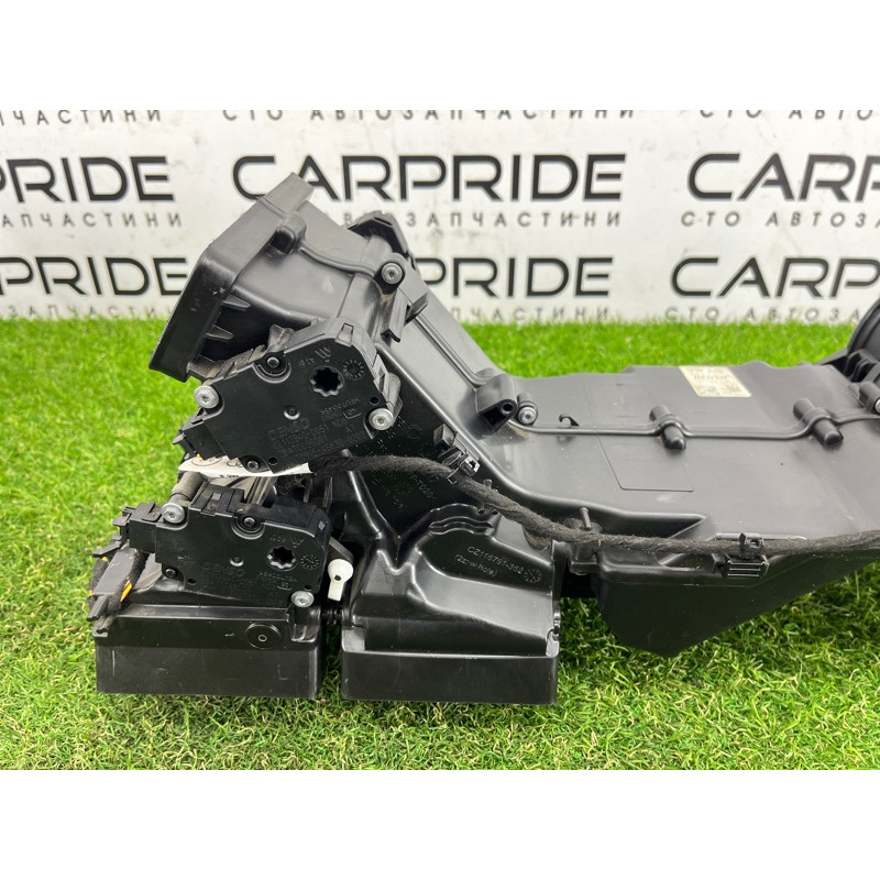 Корпус печки (отопление и кондиционирование) AUDI Q7 4M 2017 3.0 TFSi CREC 4M0820329