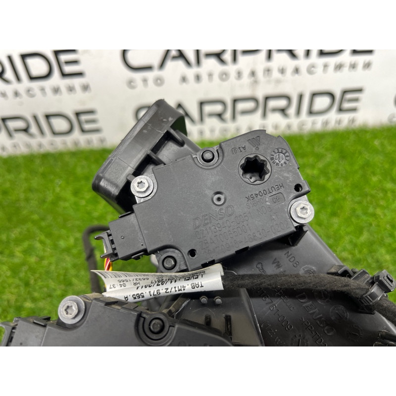 Корпус печки (отопление и кондиционирование) AUDI Q7 4M 2017 3.0 TFSi CREC 4M0820329