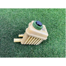 Бачок гидроусилителя