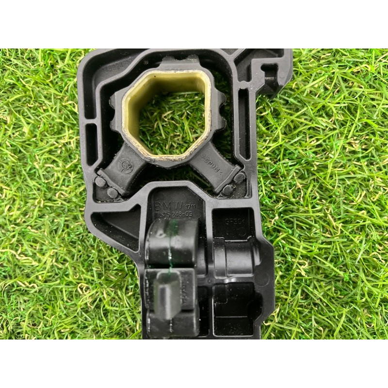 Кріплення радіатора (кузов і елементи) BMW 5-series F10 2011 3.0 17117575248
