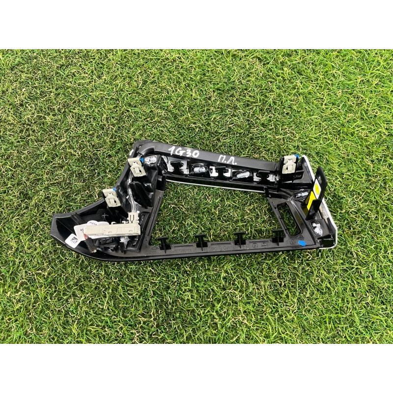 Декоративная накладка торпедо (салон) BMW 5-series G30 2017 2.0 B46B20 51459378043