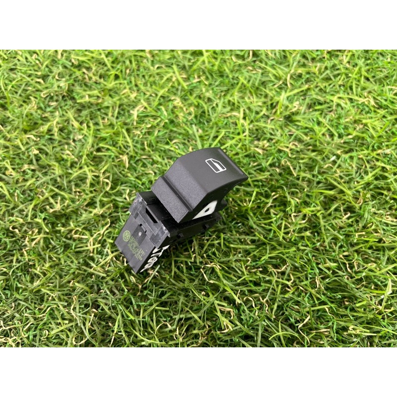 Кнопка склопідйомника (електрика / кнопки) Volkswagen Touareg II NF 2013 3.0 7L6959855B3X1
