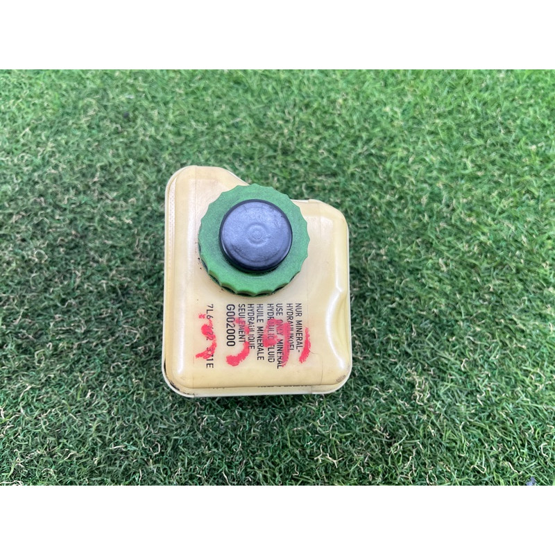 Бачок гидроусилителя (рулевое управление) Volkswagen Touareg FL 2015 3.6 7L6422371E