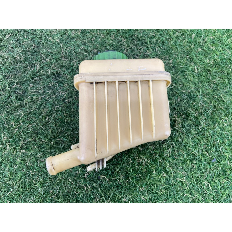 Бачок гидроусилителя (рулевое управление) Volkswagen Touareg FL 2015 3.6 7L6422371E