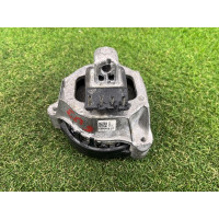 Подушка двигуна