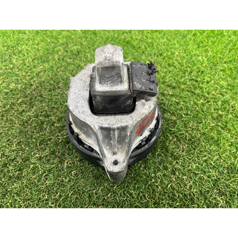 Подушка двигателя (двигатель и элементы) BMW 5-series G30 2017 2.0 B46B20 22116860488