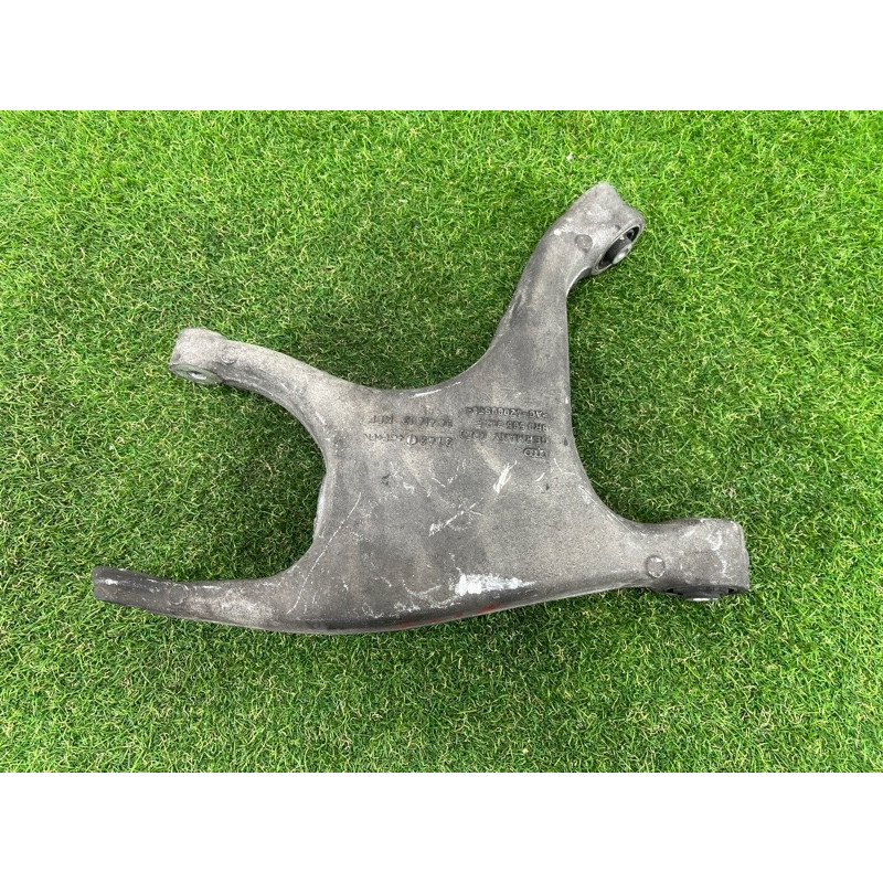 Рычаг подвески (подвеска) AUDI Q5 8R 2012 3.2 CALB 8R0505312F