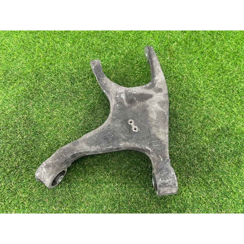 Рычаг подвески (подвеска) AUDI Q5 8R 2012 3.2 CALB 8R0505312F