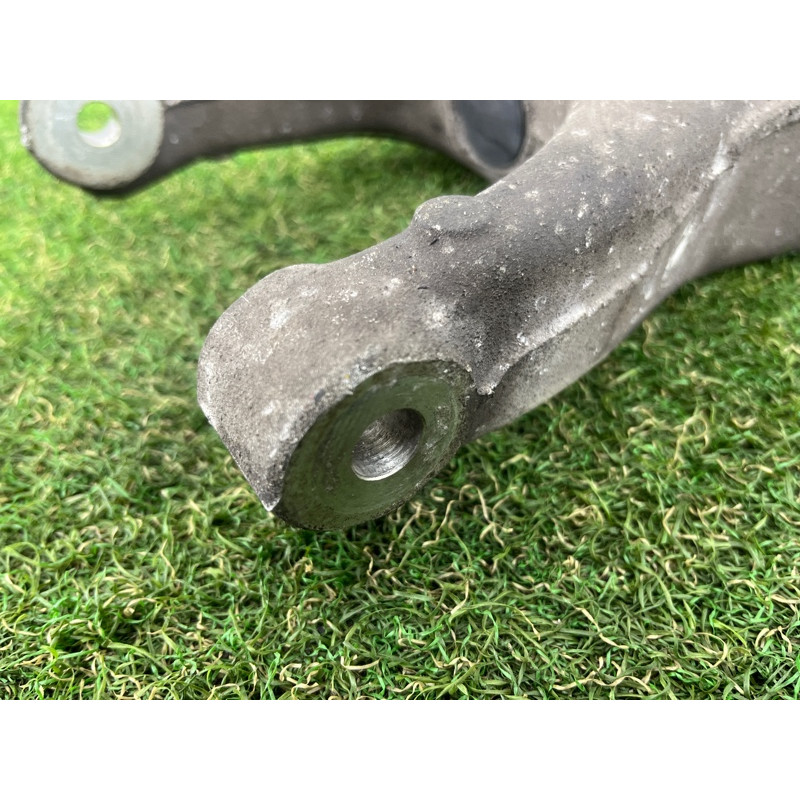 Рычаг подвески (подвеска) AUDI Q5 8R 2012 3.2 CALB 8R0505312F