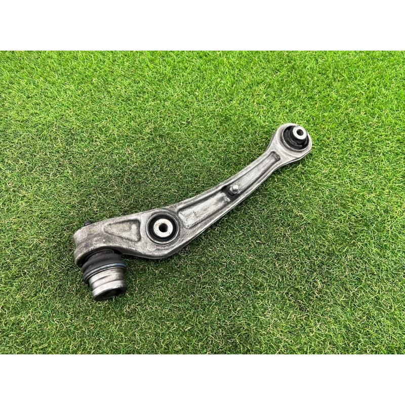 Рычаг подвески (подвеска) AUDI Q5 8R 2012 3.2 CALB 8K0407151D