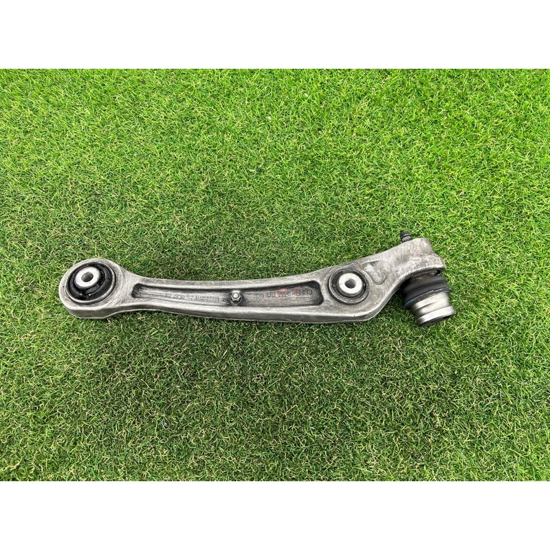 Рычаг подвески (подвеска) AUDI Q5 8R 2012 3.2 CALB 8K0407151D