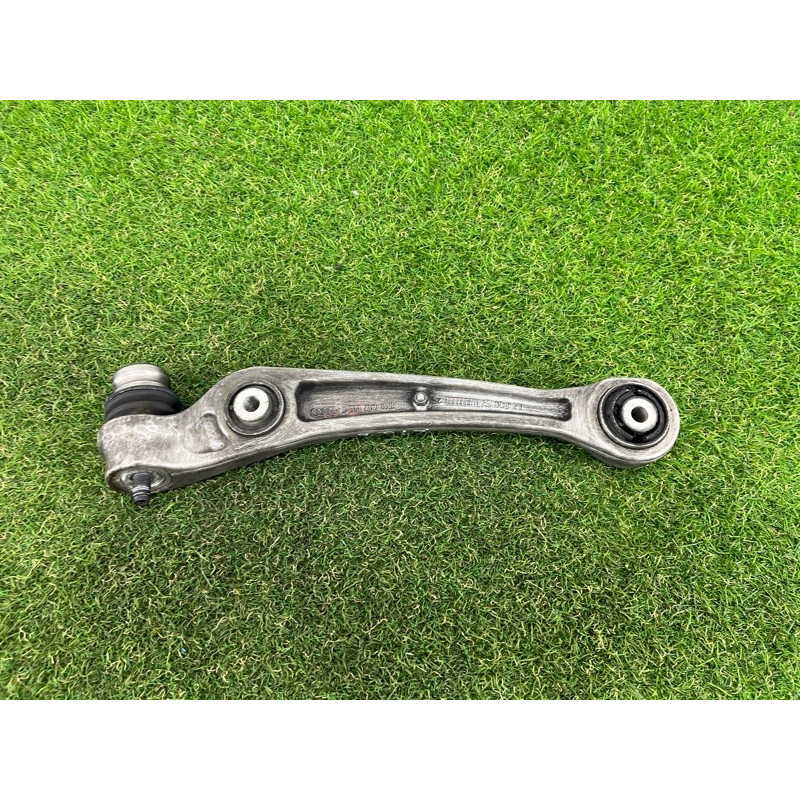 Рычаг подвески (подвеска) AUDI Q5 8R 2012 3.2 CALB 8K0407151D