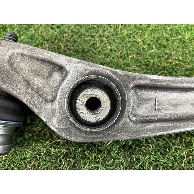 Рычаг подвески (подвеска) AUDI Q5 8R 2012 3.2 CALB 8K0407151D