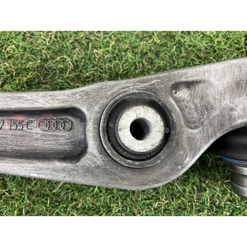 Рычаг подвески (подвеска) AUDI Q5 8R 2012 3.2 CALB 8K0407151D