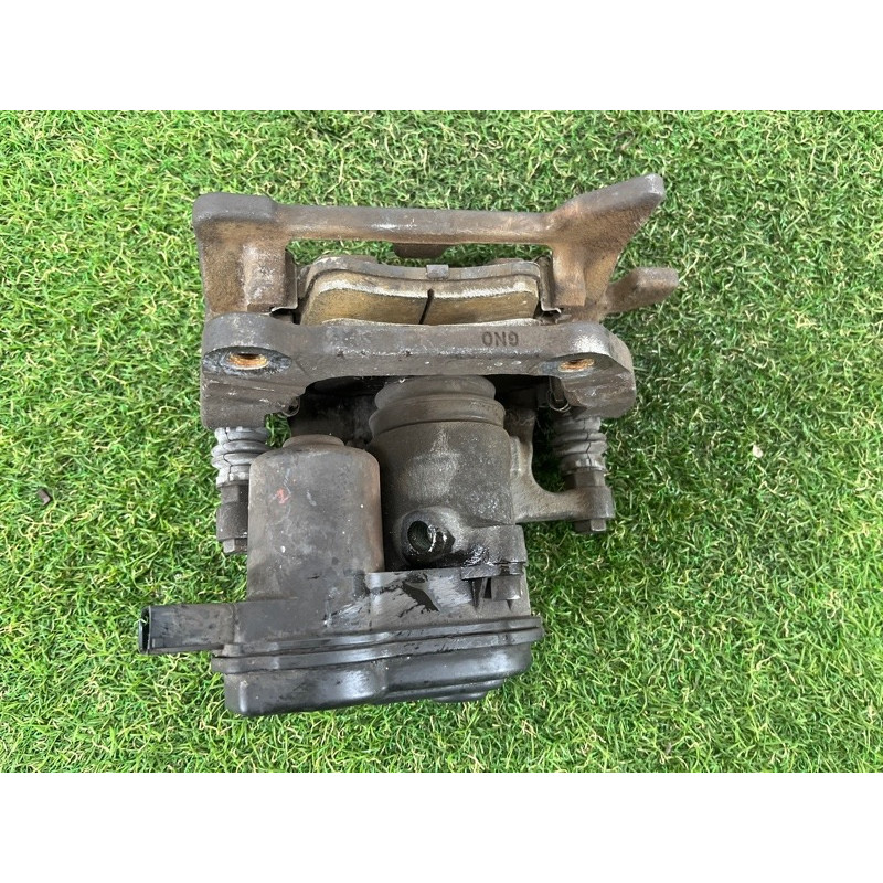 Суппорт тормозной (тормозная система) AUDI Q5 8R 2012 3.2 CALB 8K0615404B