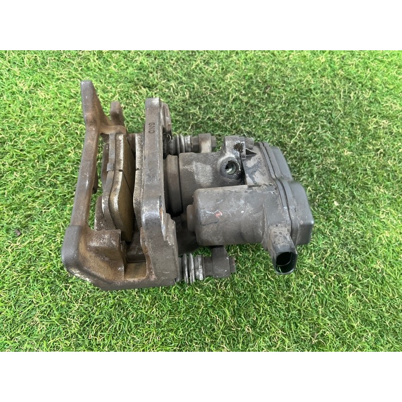 Суппорт тормозной (тормозная система) AUDI Q5 8R 2012 3.2 CALB 8K0615404B