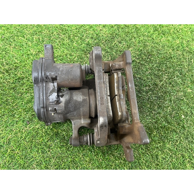 Суппорт тормозной (тормозная система) AUDI Q5 8R 2012 3.2 CALB 8K0615404B