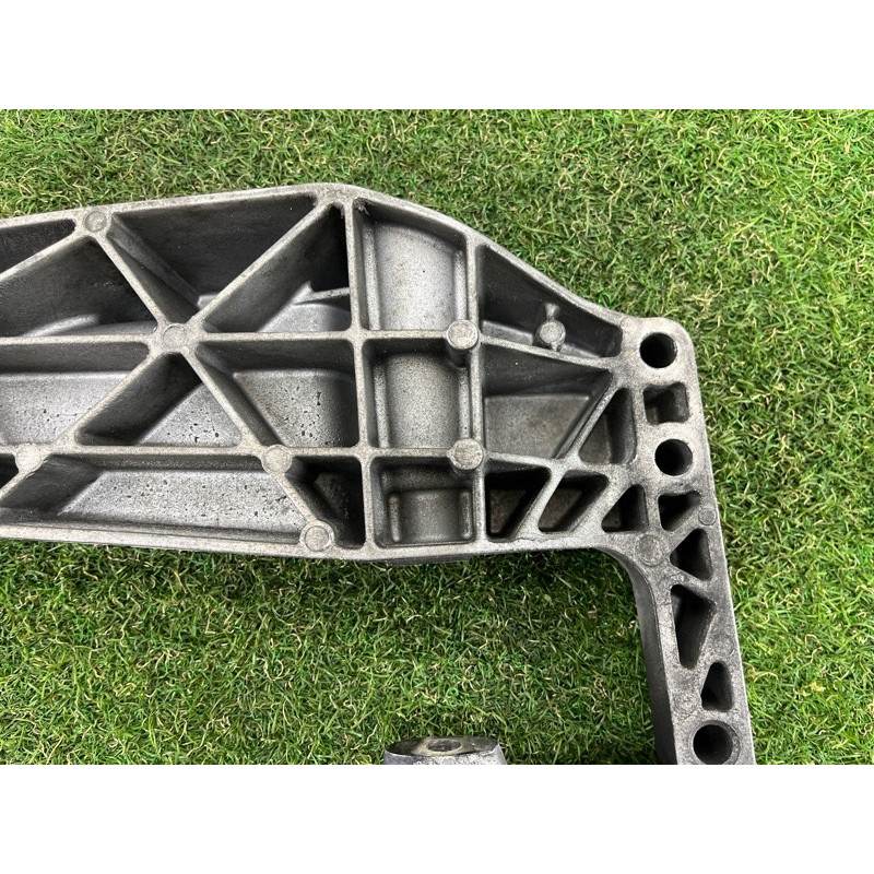 Кронштейн КПП (трансмиссия) BMW X3 F25 2012 3.0 22316786567