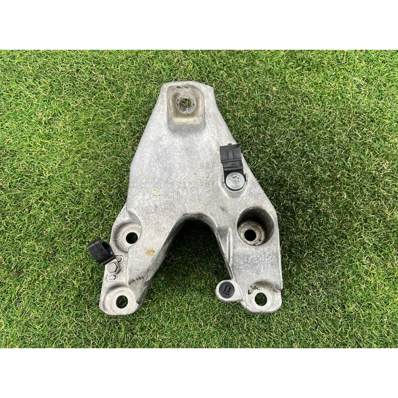 Кронштейн двигателя (кронштейны двигателя) BMW X3 F25 2012 3.0 22116864719