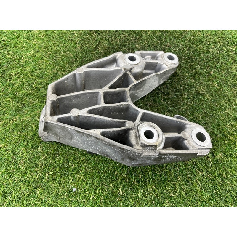 Кронштейн двигателя (кронштейны двигателя) BMW X3 F25 2012 3.0 22116864719