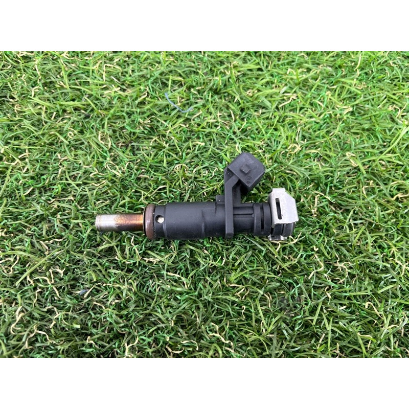 Форсунка топливная (топливная система) BMW X3 F25 2012 3.0 13537531634