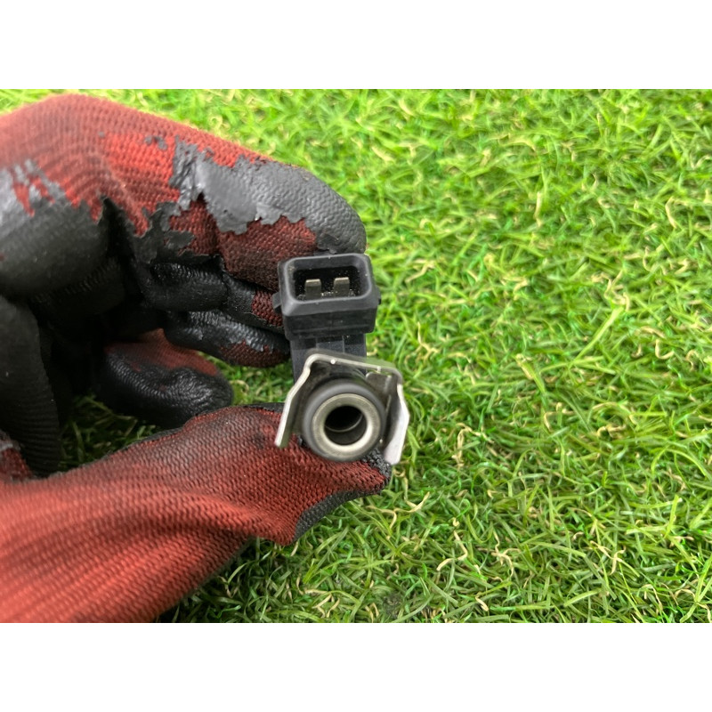 Форсунка топливная (топливная система) BMW X3 F25 2012 3.0 13537531634