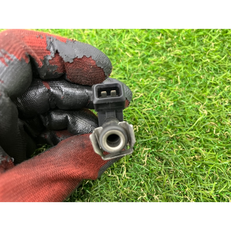 Форсунка топливная (топливная система) BMW X3 F25 2012 3.0 13537531634