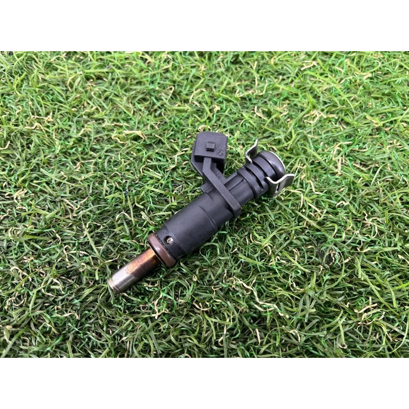 Форсунка топливная (топливная система) BMW X3 F25 2012 3.0 13537531634