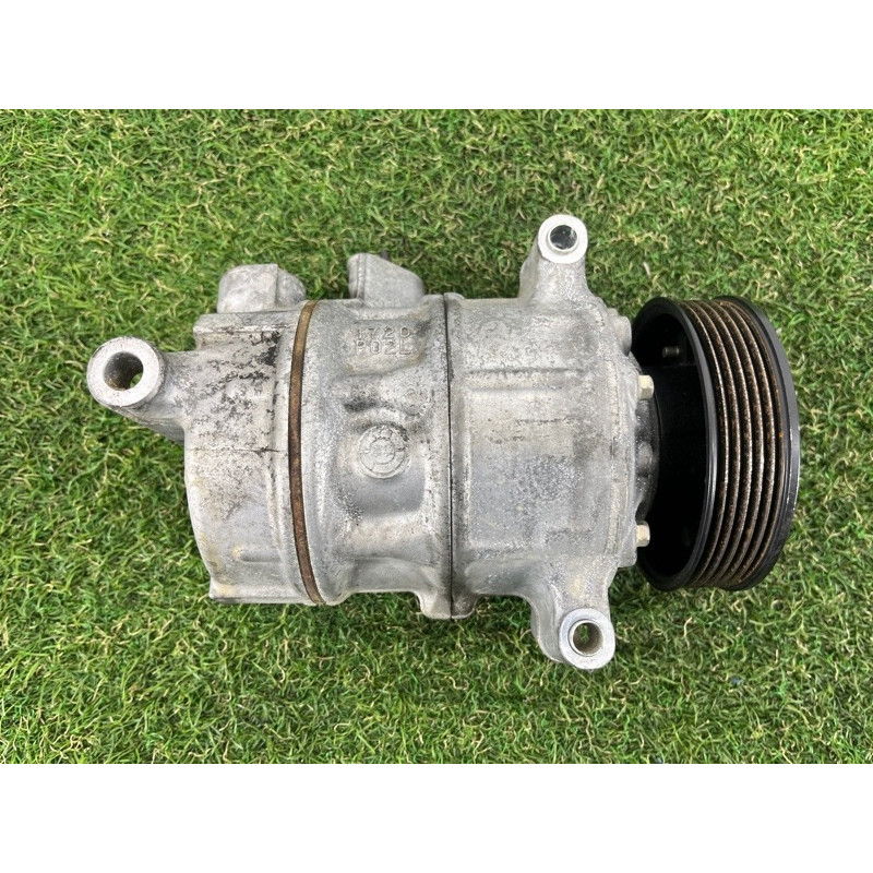 Компрессор кондиционера (отопление и кондиционирование) AUDI A3 8V 2015 1.8 5Q0820803