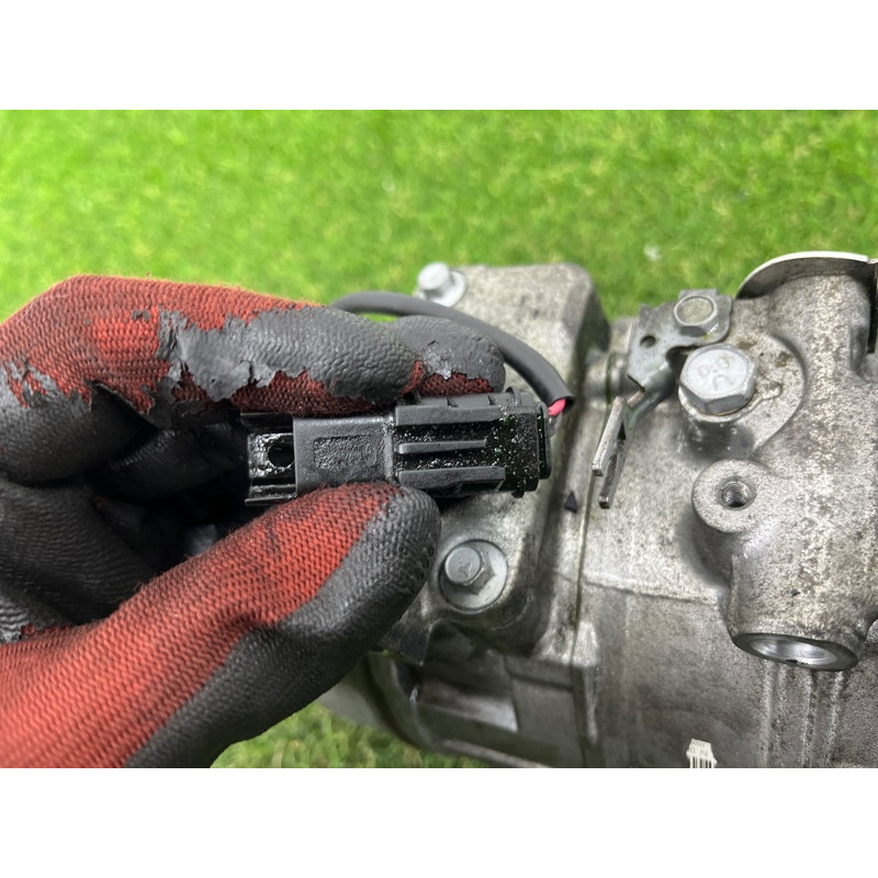 Компрессор кондиционера (отопление и кондиционирование) BMW X3 F25 2012 3.0 64529211496