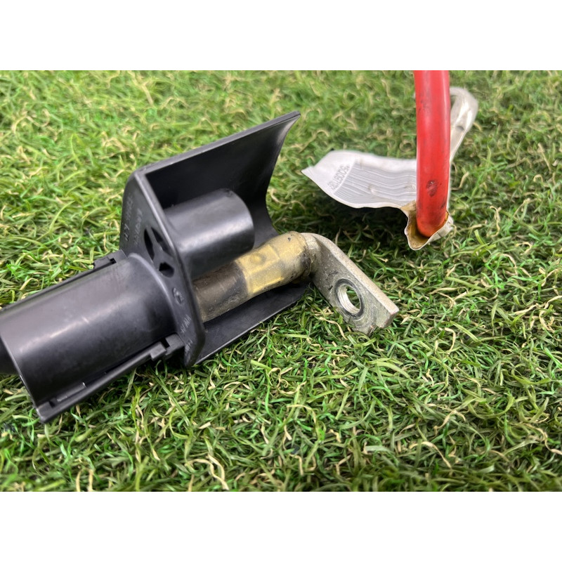 Клемма плюсовая (электрика) AUDI A3 8V 2015 1.8 5Q0971228G