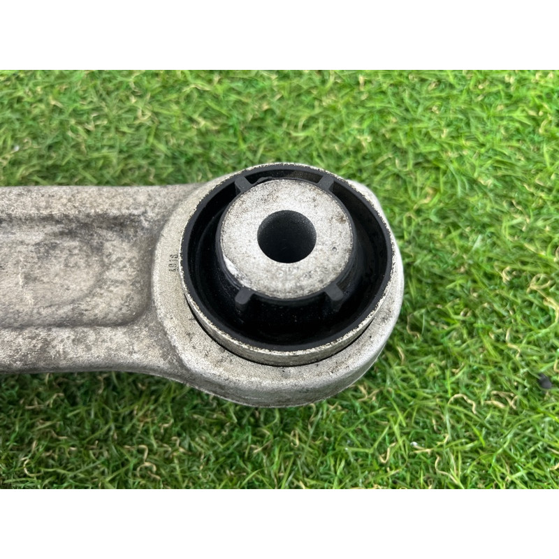 Рычаг підвіски (підвіска) BMW 5-series G30 2017 2.0 B46B20 31106861177