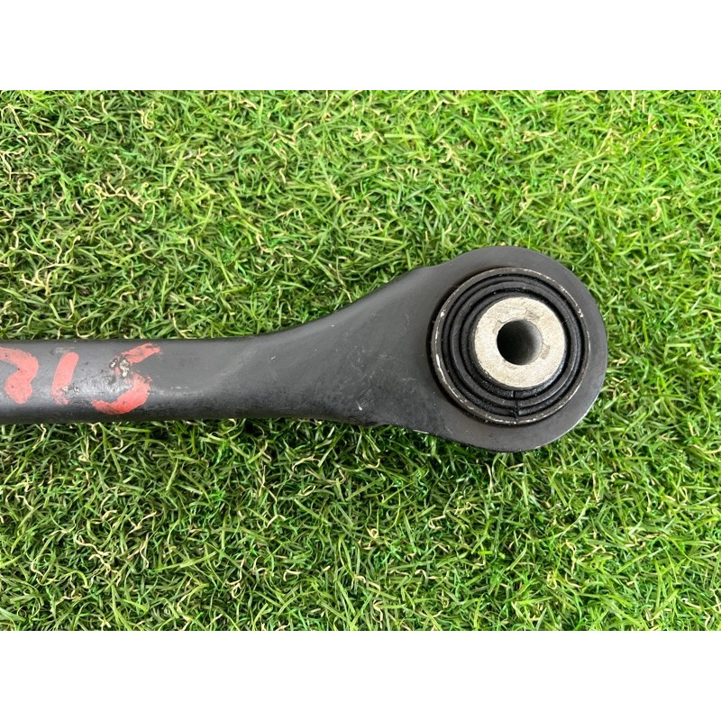 Рычаг подвески (подвеска) AUDI Q5 8R 2012 3.2 CALB 8K0501529L