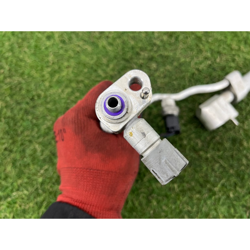 Трубка кондиціонера (обігрів та кондиціювання.) BMW 5-series G30 2017 2.0 B46B20 64539324796