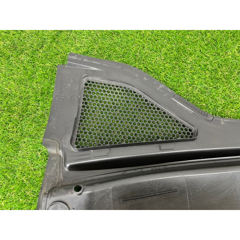 Жабо (кузов и элементы) AUDI A3 8V 2015 1.8 8V5819403B9B9