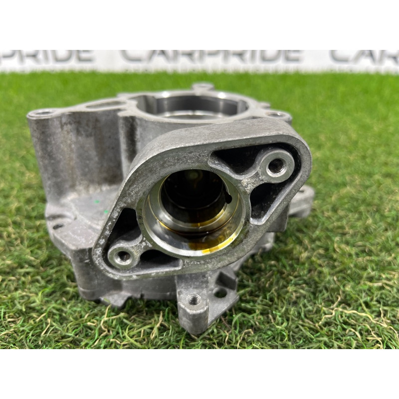 Вакуумный насос (тормозная система) AUDI A3 8V 2018 2.0 CZRA 06K145100AE