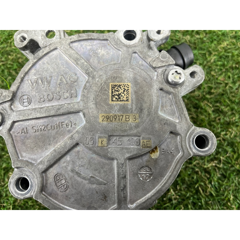 Вакуумный насос (тормозная система) AUDI A3 8V 2018 2.0 CZRA 06K145100AE