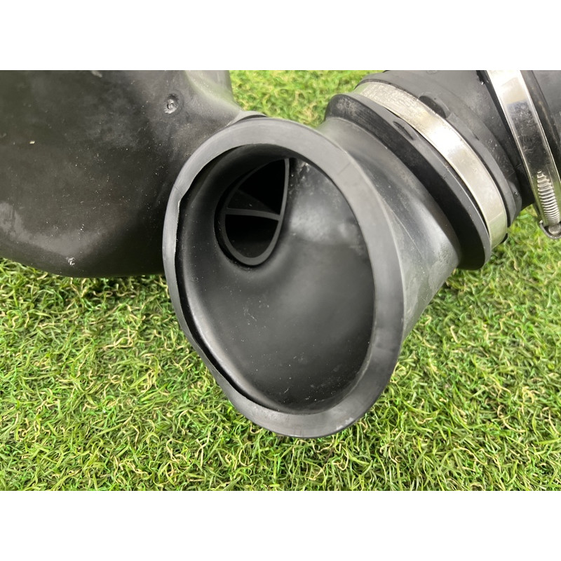 Резонатор воздушный (впускная система) BMW X3 F25 2012 3.0 13717601873