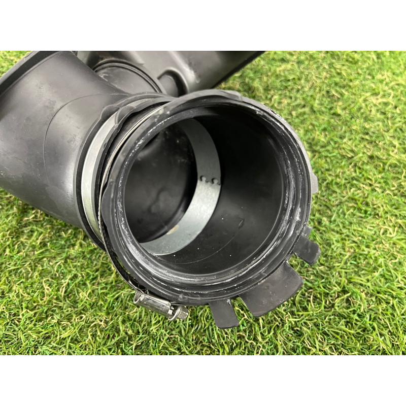 Резонатор воздушный (впускная система) BMW X3 F25 2012 3.0 13717601873