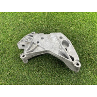 Кронштейн подушки двигателя