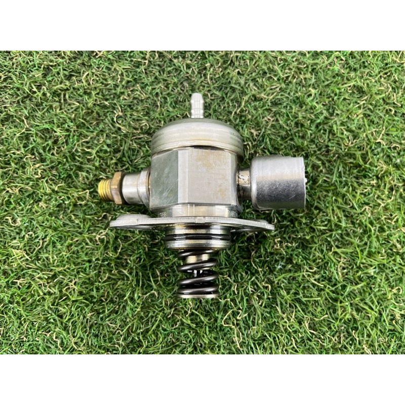 ТНВД (топливная система) AUDI A3 8V 2015 1.8 06K127026C