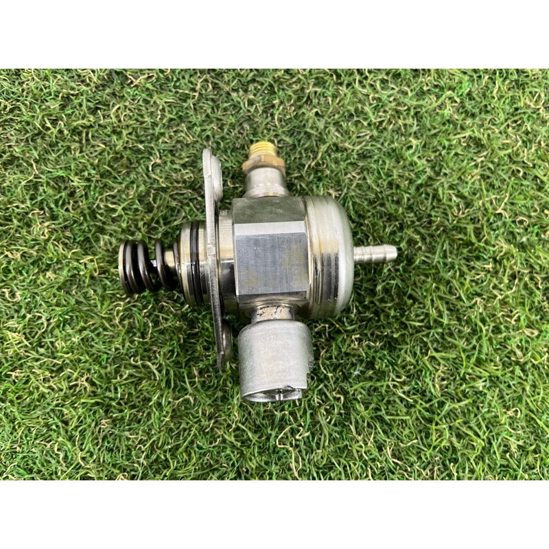 ТНВД (топливная система) AUDI A3 8V 2015 1.8 06K127026C