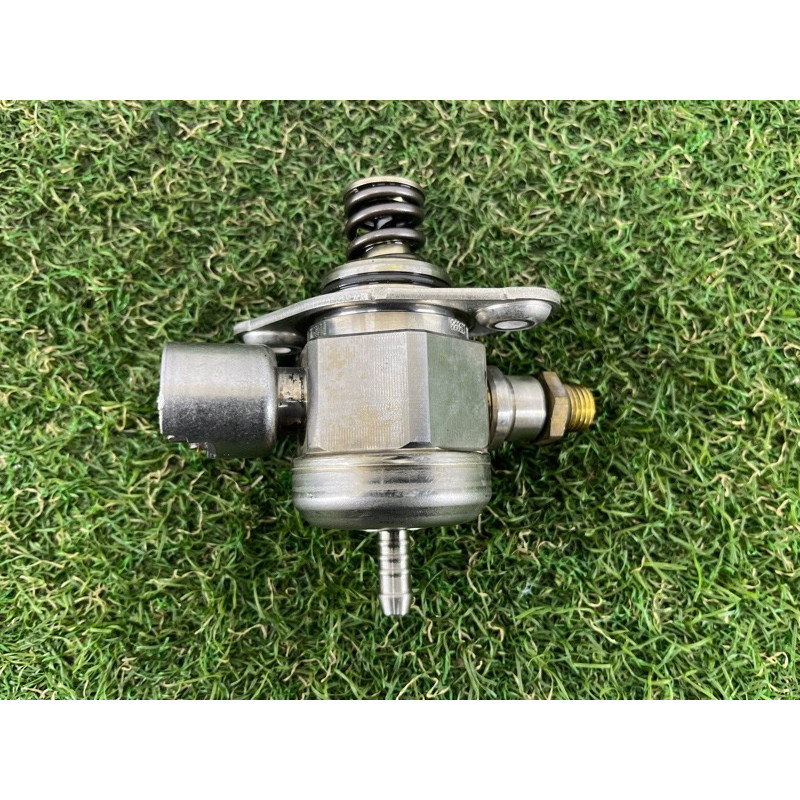 ТНВД (топливная система) AUDI A3 8V 2015 1.8 06K127026C