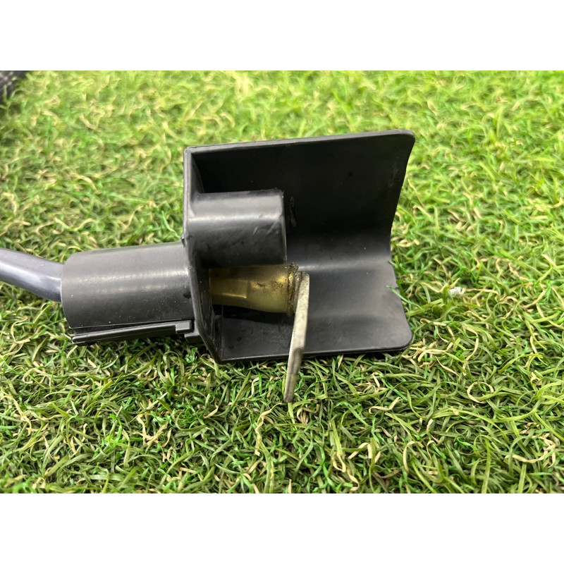 Клемма плюсовая (электрика) AUDI A3 8V 2018 2.0 CZRA 5Q0971228A