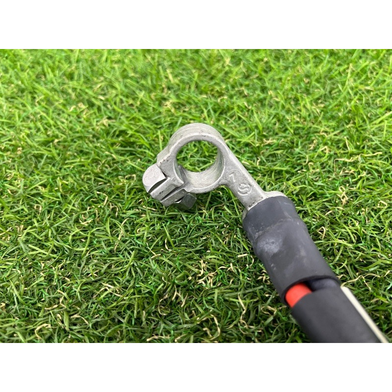 Клемма плюсовая (электрика) AUDI A3 8V 2018 2.0 CZRA 5Q0971228A