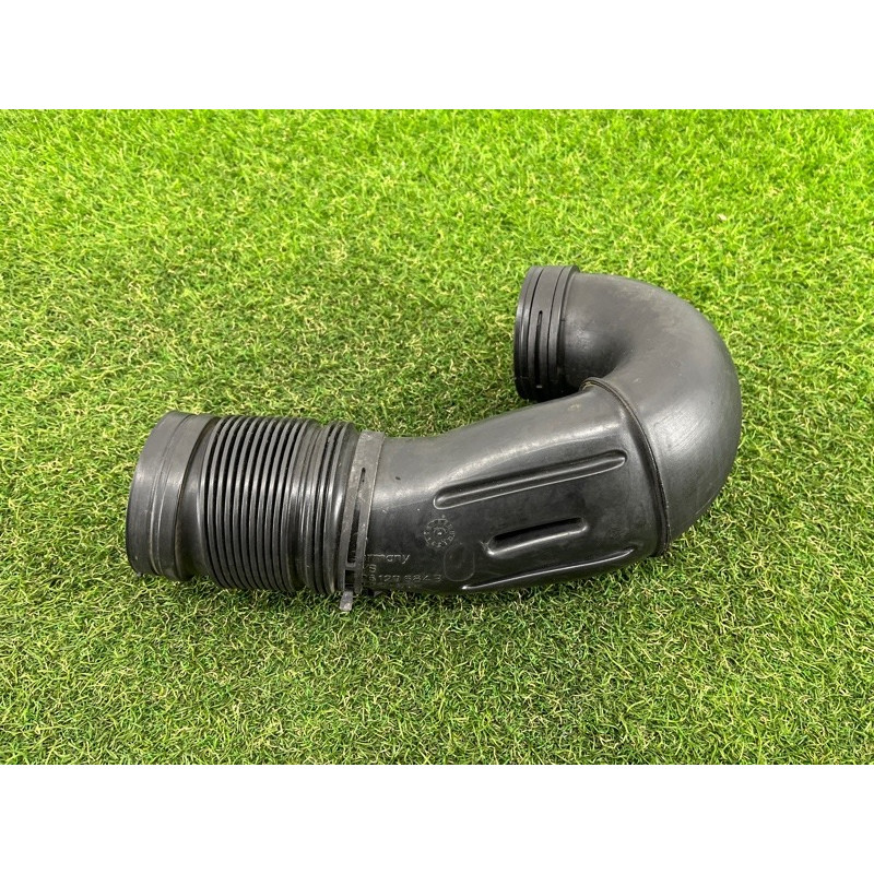 Патрубок воздушного фильтра (впускная система) Volkswagen Touareg FL 2015 3.6 7P6129684B