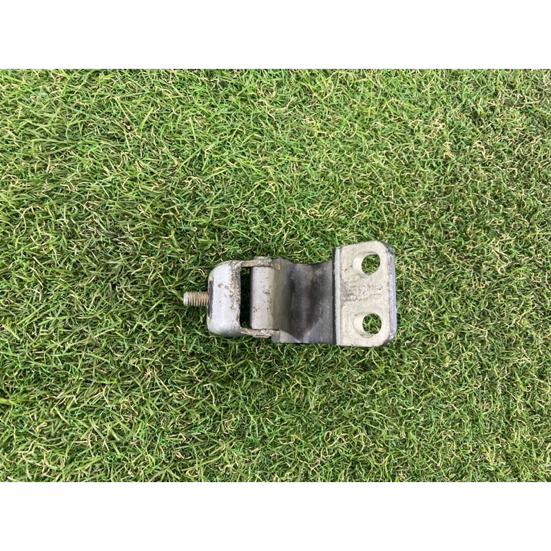 Петля багажника (кузов и элементы) AUDI A6 C5 2001 2.5 AKE 4b9827299b