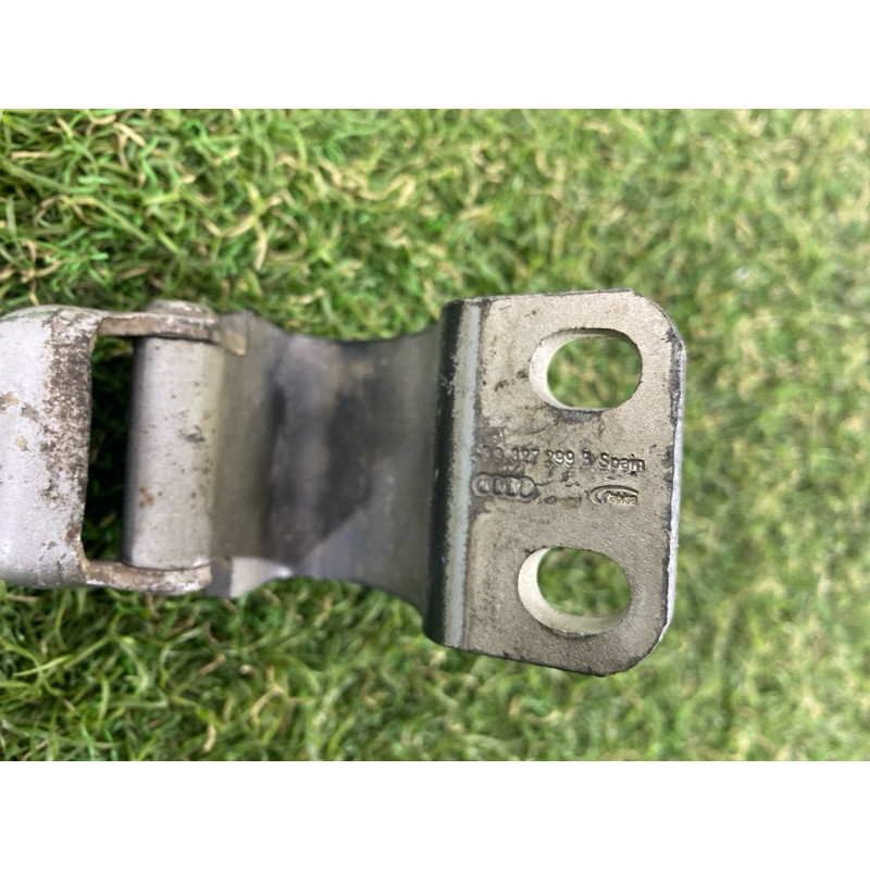 Петля багажника (кузов и элементы) AUDI A6 C5 2001 2.5 AKE 4b9827299b