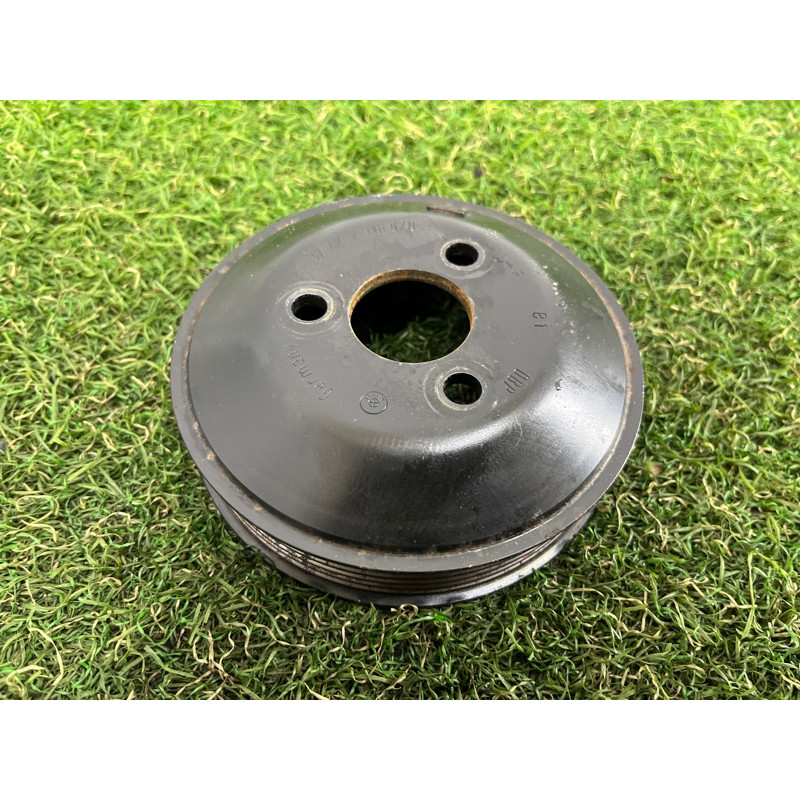 Шкив насоса гидроусилителя (рулевое управление) BMW X5 E70 2008 3.0 N52N 32427516620