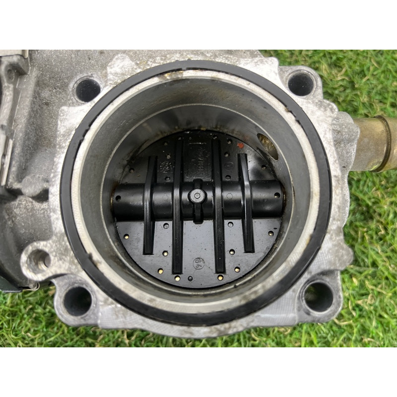 Дроссельная заслонка (электрика двигателя) BMW 2-series F22 2015 2.0 13547588625